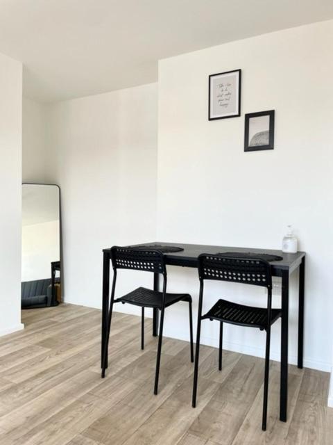 Central, Bright & Spacious Apartment - Parking Included Bournemouth Eksteriør billede